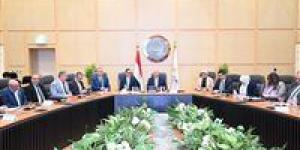 وزير الصناعة والنقل يستعرض مع مصنعي السيارات التعديلات الجديدة في البرنامج الوطني لتنمية صناعة السيارات - بلس 48