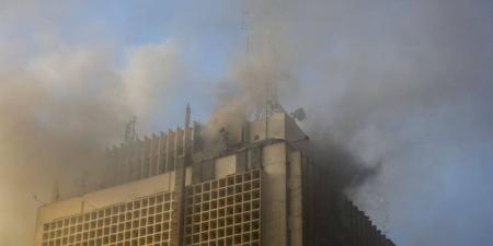 لجنة ثلاثية من أساتذة الهندسة لمعاينة مباني سنترال رمسيس لبيان حالتها حفاظاً علي الأرواح - بلس 48