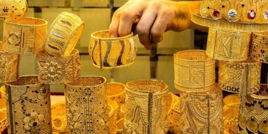 سعر
      الذهب
      في
      مصر
      يسجل
      أعلى
      مستوى
      تاريخي
      بسبب
      قفزة
      الأونصة..
      كم
      يساوي
      عيار
      21؟ - بلس 48