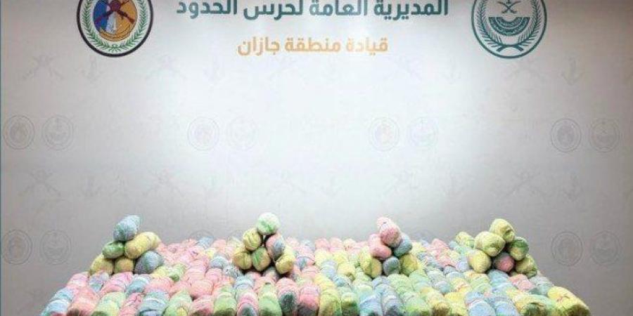 إحباط محاولة تهريب كمية من نبات القات المخدر بمنطقة جازان - بلس 48
