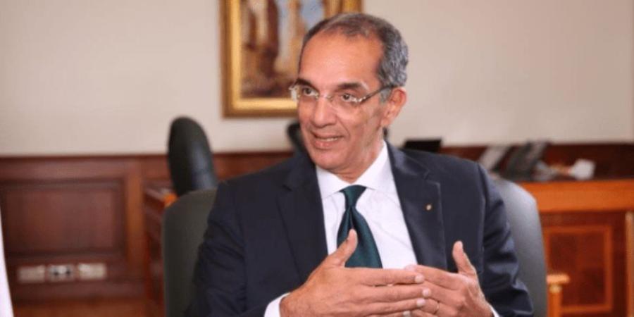 وزير الاتصالات يكشف سبب انتشار النيران بشكل سريع فى حريق سنترال رمسيس - بلس 48