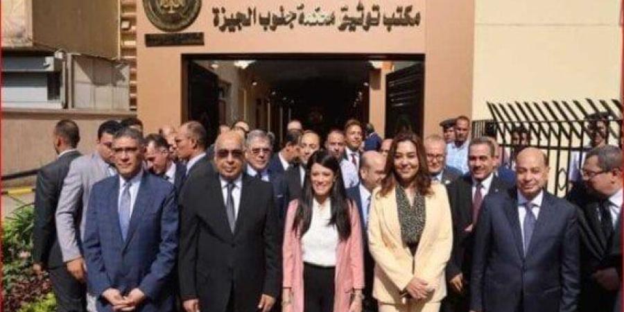 وزير العدل ينقل مكتب توثيق الجيزة داخل المحكمة الابتدائية - بلس 48