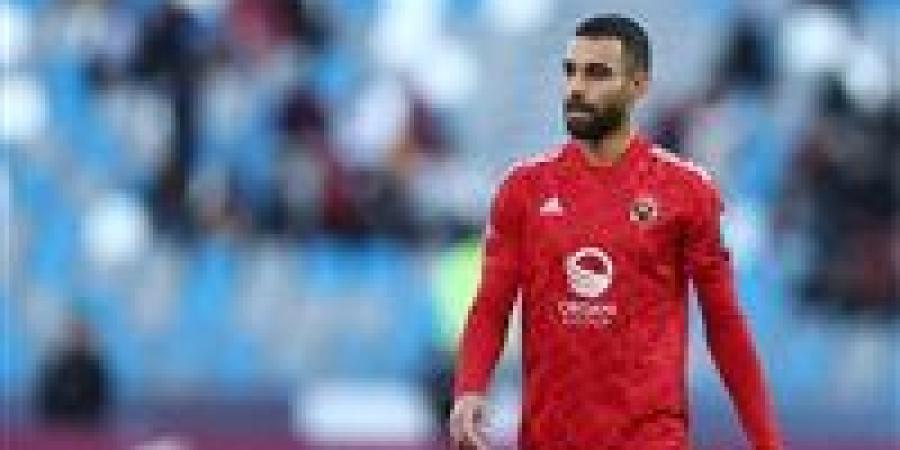 عمرو السولية يهنئ عبدالله السعيد نجم الزمالك بعيد ميلاده الـ40.. صور - بلس 48