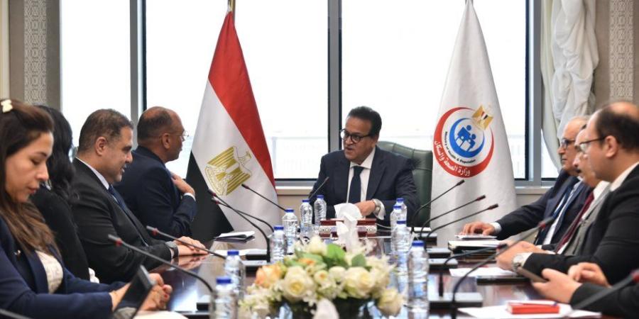 وزير الصحة يبحث مع وفد شركة «جونسون آند جونسون» سبل تعزيز التعاون في القطاع الصحي - بلس 48